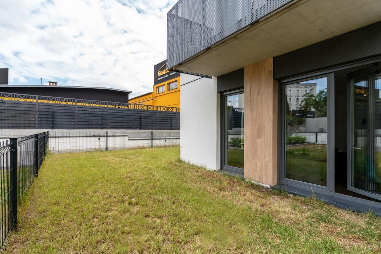Apartments With Garden Dmowskiego 81 By Noclegi Renters Poznan Exterior photo